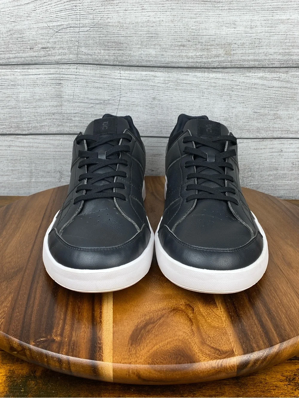 ON Running The ROGER Clubhouse Black White Tennis Shoe Men’s Sneaker Size 14